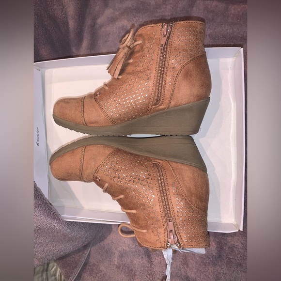 Girls report size 1 lace up boot microsuede - Picture 10 of 11